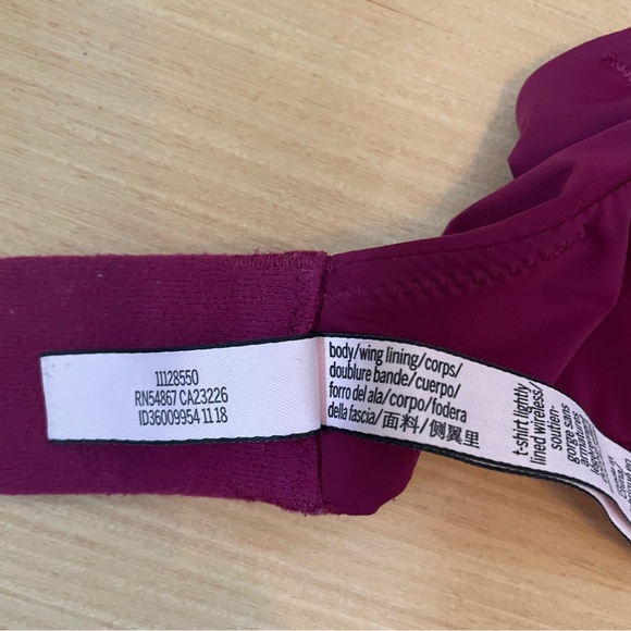 Victoria’s Secret 38c padded bra Burgundy Wide Strap - Picture 8 of 9